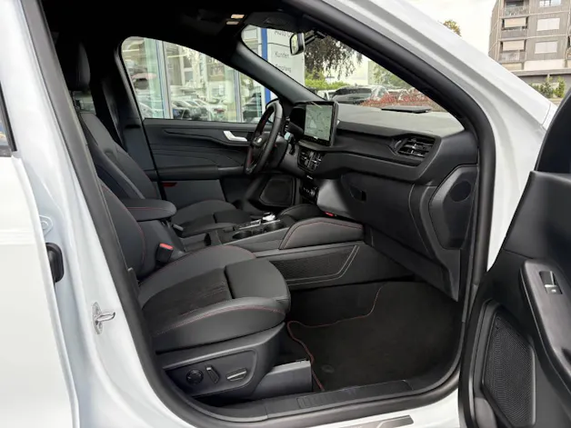 Ford Kuga 2.5 Hybrid ST-Line X 4x4