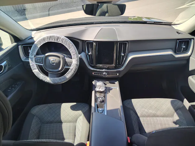 VOLVO XC60 B4 Benzin Mild Hybrid Momentum Geartronic