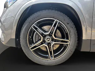 Mercedes-Benz GLA 250 4Matic 8G-DCT Swiss Star