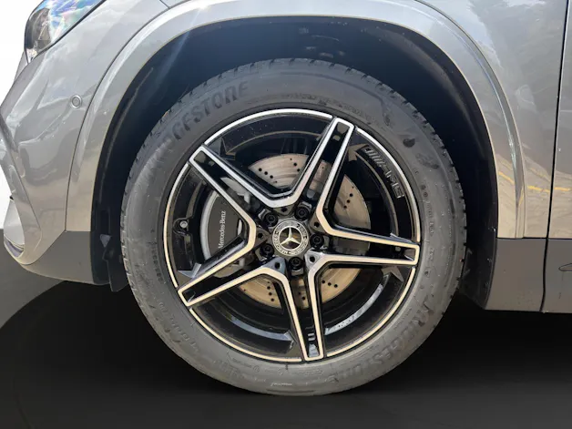 Mercedes-Benz GLA 250 4Matic 8G-DCT Swiss Star