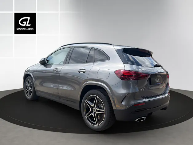 Mercedes-Benz GLA 250 4Matic 8G-DCT Swiss Star