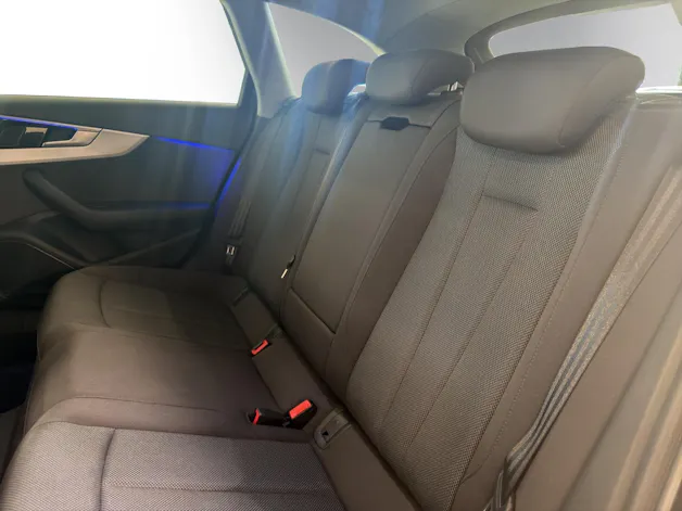 Audi A4 Avant 40 adv S-tro qua