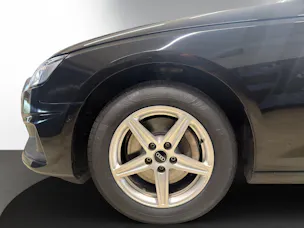 Audi A4 Avant 40 adv S-tro qua