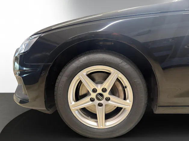 Audi A4 Avant 40 adv S-tro qua