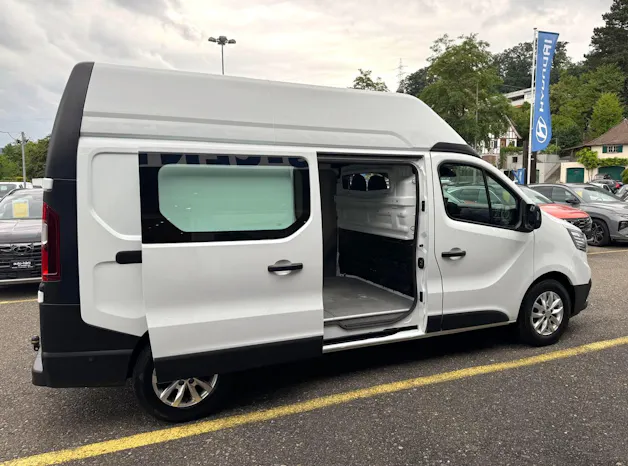 Renault Trafic 2.0 dCi 150 ADVANCE L2H2