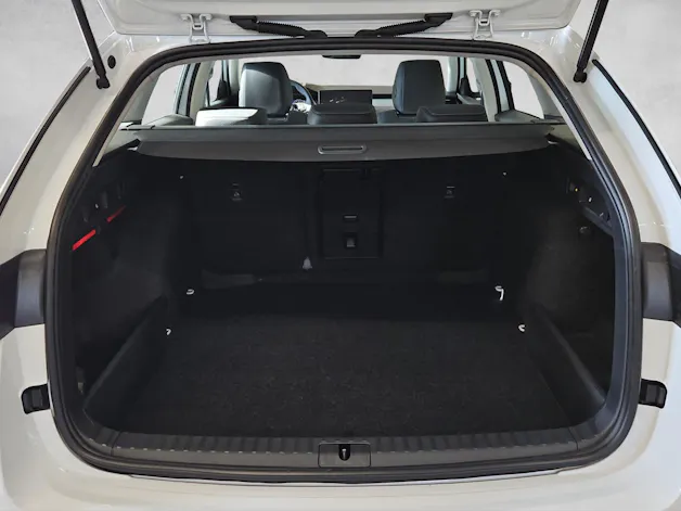 Škoda Octavia Combi 1.5 TSI mHEV DSG Selection