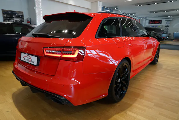 Audi RS6 Avant 4.0 TFSI V8 quattro Tiptronic Audi Exclusive