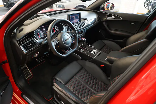 Audi RS6 Avant 4.0 TFSI V8 quattro Tiptronic Audi Exclusive