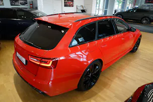 Audi RS6 Avant 4.0 TFSI V8 quattro Tiptronic Audi Exclusive
