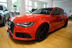 Audi RS6 Avant 4.0 TFSI V8 quattro Tiptronic Audi Exclusive