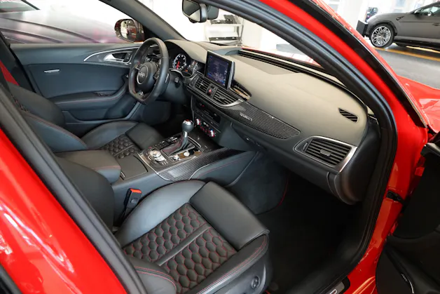 Audi RS6 Avant 4.0 TFSI V8 quattro Tiptronic Audi Exclusive