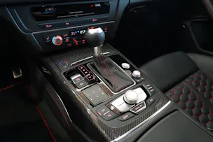Audi RS6 Avant 4.0 TFSI V8 quattro Tiptronic Audi Exclusive