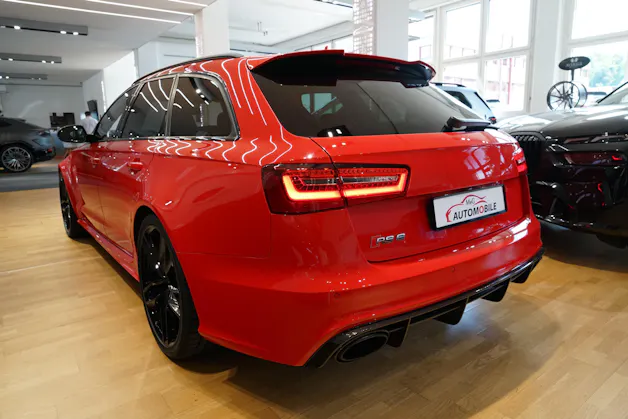 Audi RS6 Avant 4.0 TFSI V8 quattro Tiptronic Audi Exclusive