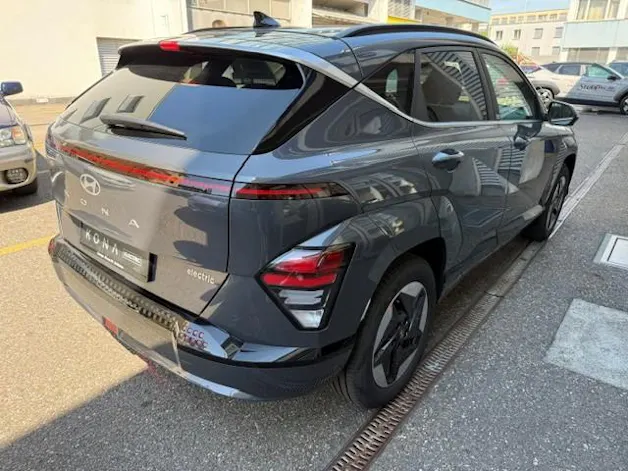HYUNDAI Kona 65,4 kWh Electric Amplia