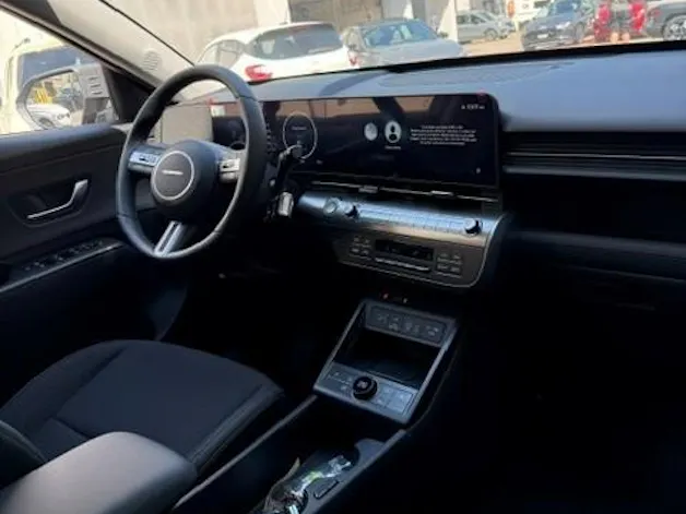 HYUNDAI Kona 65,4 kWh Electric Amplia