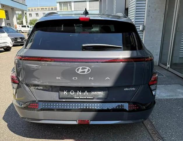 HYUNDAI Kona 65,4 kWh Electric Amplia