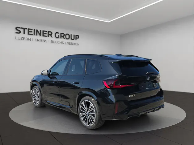 BMW iX1 xDrive 30 M Sport