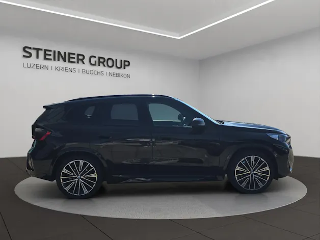 BMW iX1 xDrive 30 M Sport