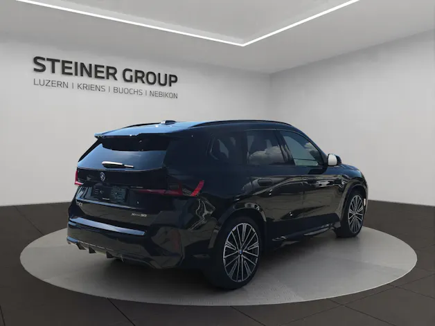 BMW iX1 xDrive 30 M Sport