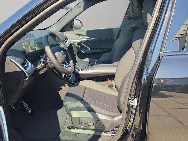 BMW iX1 xDrive 30 M Sport
