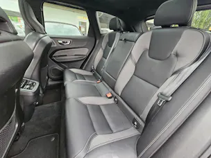Volvo XC60 2.0 B5 MH Ultimate Dark AWD