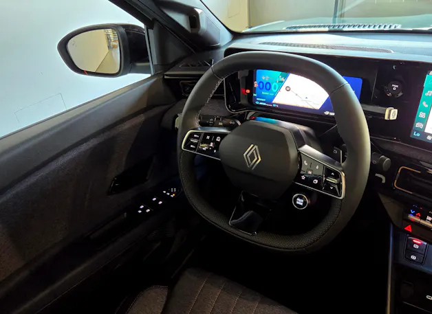 Renault R4 E-Tech plein sud Faltdach