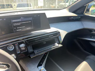 Peugeot 5008 NEW 97kWh Long Range Allure