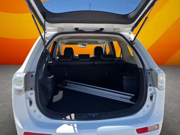 Mitsubishi Outlander 2.0 PHEV Navigator eAssist