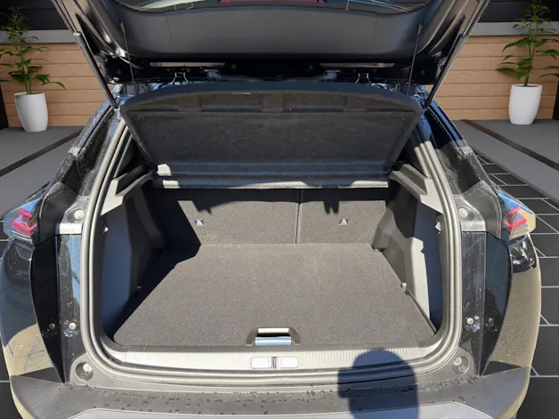 Peugeot 2008 NEW 1.2 Hybrid 145 GT