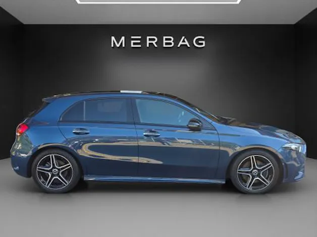 MERCEDES-BENZ A 220 AMG Line 4Matic