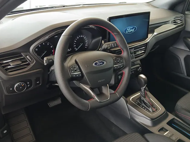 FORD Focus Station Wagon 1.0i EcoB Hybrid 155 ST-Line