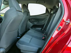 Toyota Yaris 1.5 VVT-i HSD Trend