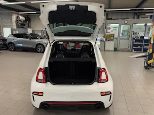 Fiat 595 Abarth 1.4 T-Jet 180 Esseesse