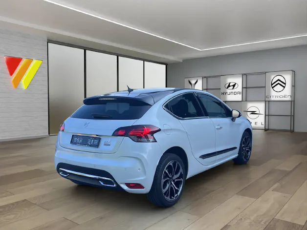 DS Automobiles 4 1.6 THP 165 Sport Chic