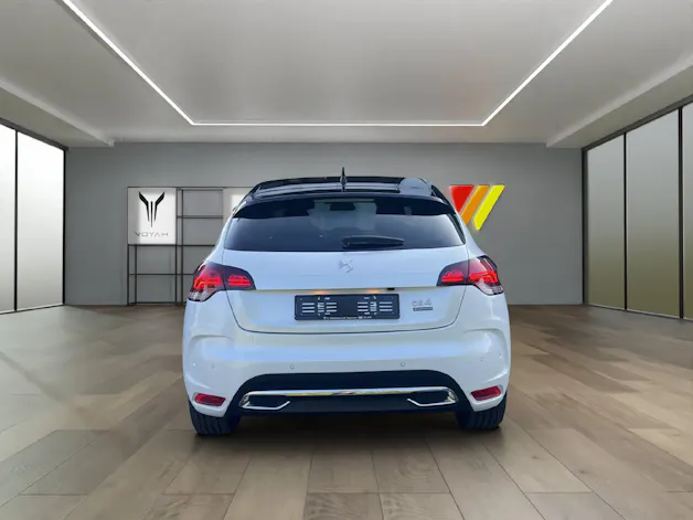DS Automobiles 4 1.6 THP 165 Sport Chic