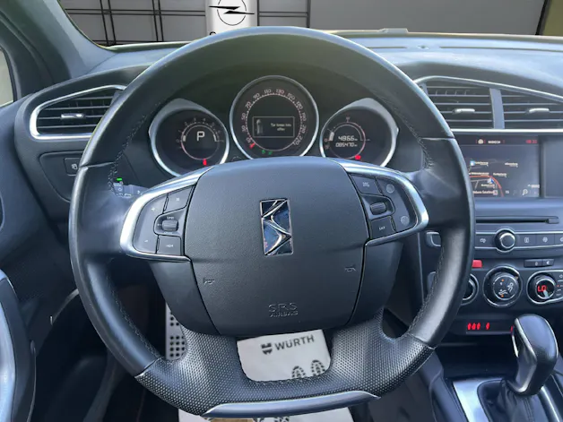 DS Automobiles 4 1.6 THP 165 Sport Chic
