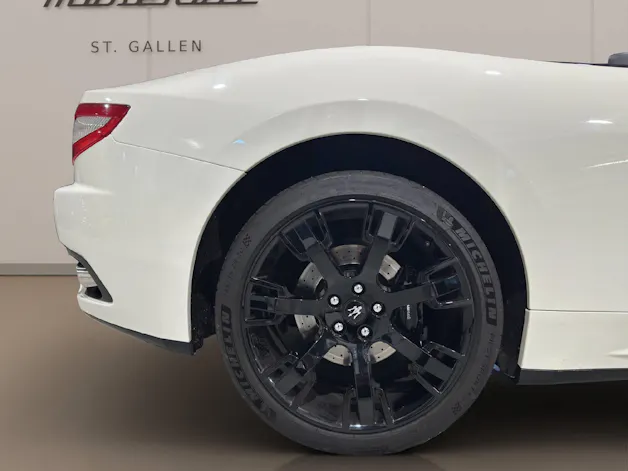 Maserati Gran Cabrio 4.7 V8