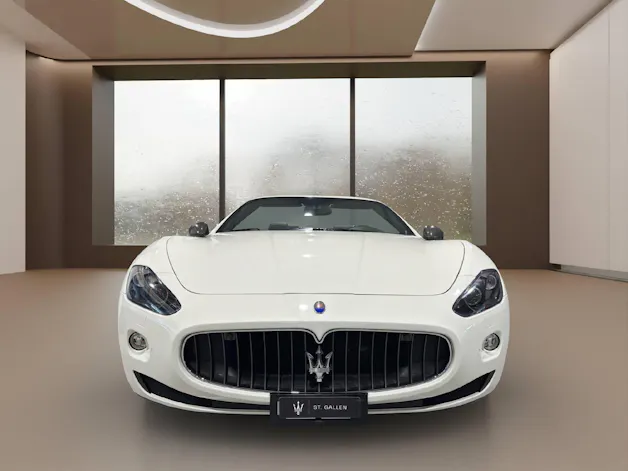 Maserati Gran Cabrio 4.7 V8