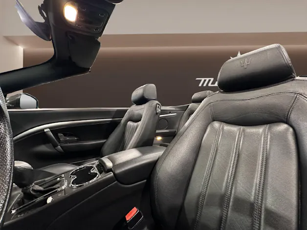 Maserati Gran Cabrio 4.7 V8
