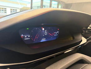 https://vehicle.imgix.net/4379672/8a53df75-61d5-49e4-aee9-458bf8447757.jpg