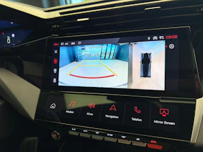 https://vehicle.imgix.net/4379672/b37c4d67-8ceb-4af1-9100-02edbcf3e403.jpg