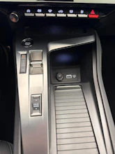 https://vehicle.imgix.net/4379672/ddade7d5-1f73-4a00-a779-4e5eb51fa080.jpg