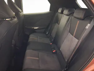 Lexus LBX 1.5 Hybrid Cool AWD