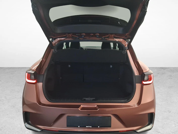 Fahrzeugbild LEXUS LBX