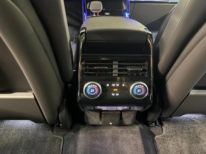 Fahrzeugbild LAND ROVER RANGE ROVER SPORT