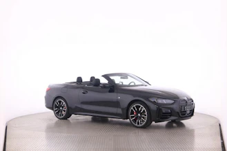 https://vehicle.imgix.net/4379732/dff3ccfc-4ed6-4e27-aeb2-eab98aa84d26.jpg