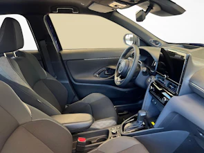 Fahrzeugbild TOYOTA Yaris Cross 1.5 VVT-i HSD Premium AWD-i