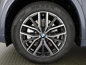 BMW X1 23i xDrive paddles