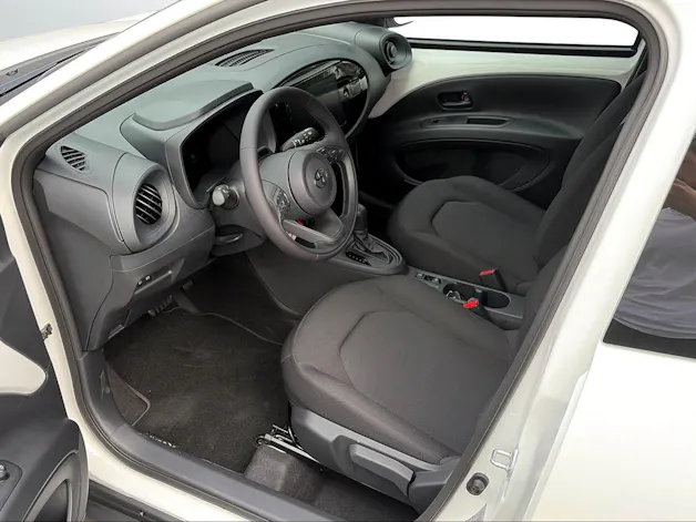 Toyota Aygo X 1.5 VVT-i HSD Comfort