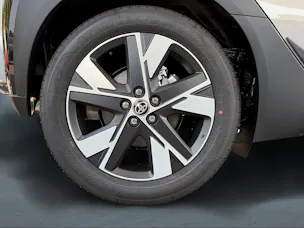 Toyota Aygo X 1.5 VVT-i HSD Trend